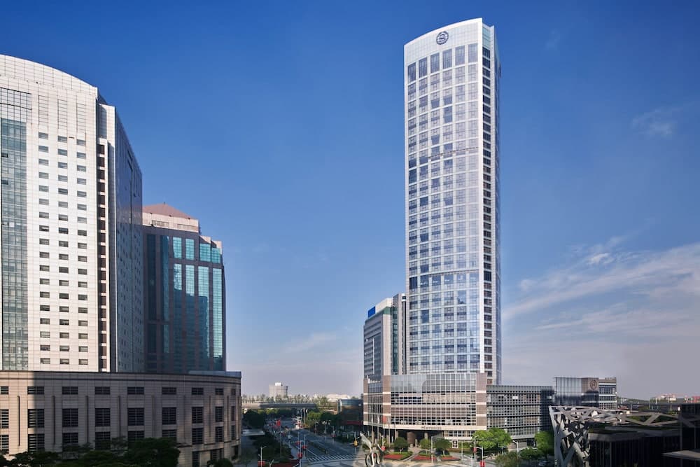 Sheraton Shanghai Waigaoqiao main