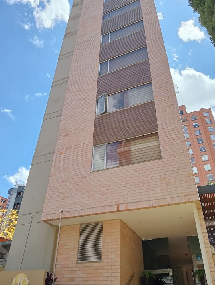 Lomas 10 main