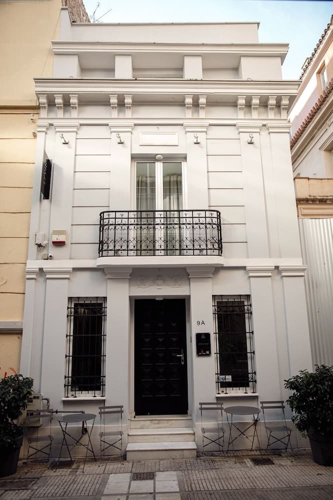 Sir Athens main