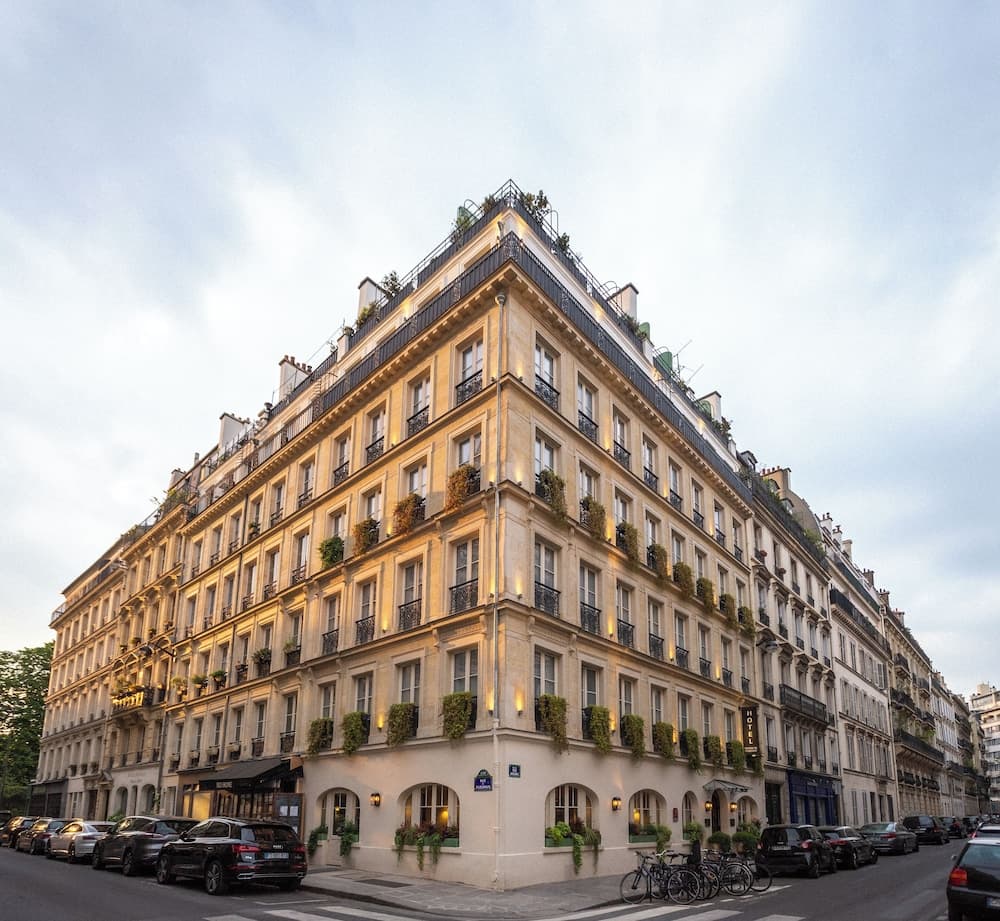 Hotel De L Avenir main