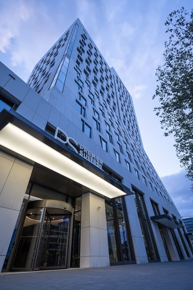 Premier Suites Plus Amsterdam main
