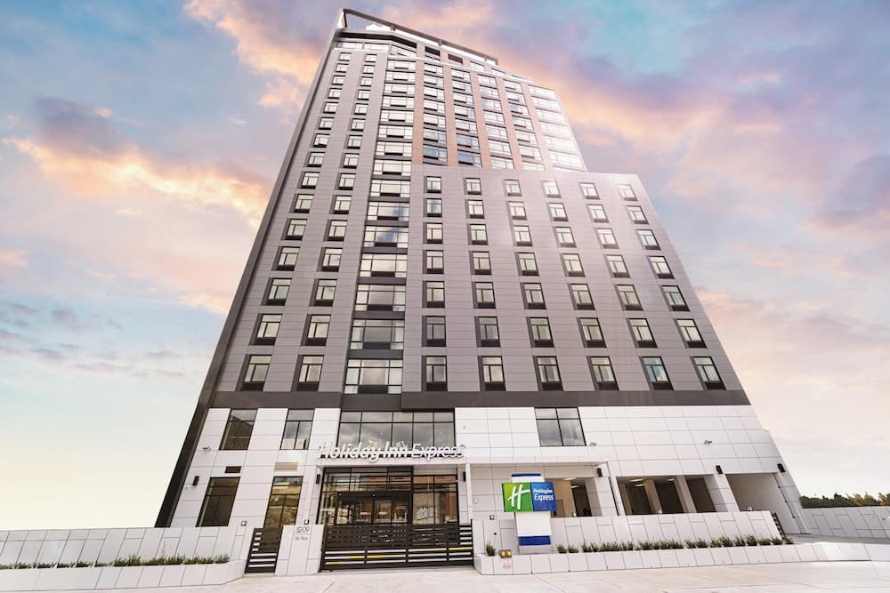 Holiday Inn Express Long Island City E - New York main