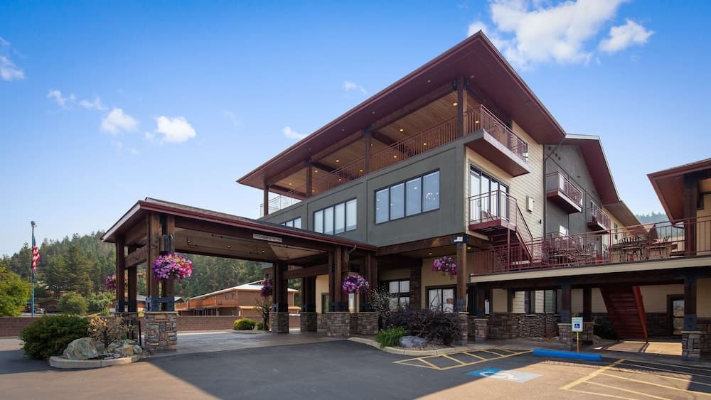Best Western Plus Flathead Lake Inn & Suites main
