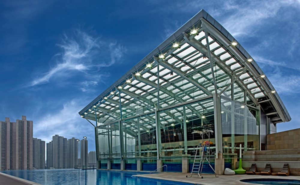 Nina Hotel Tsuen Wan West main