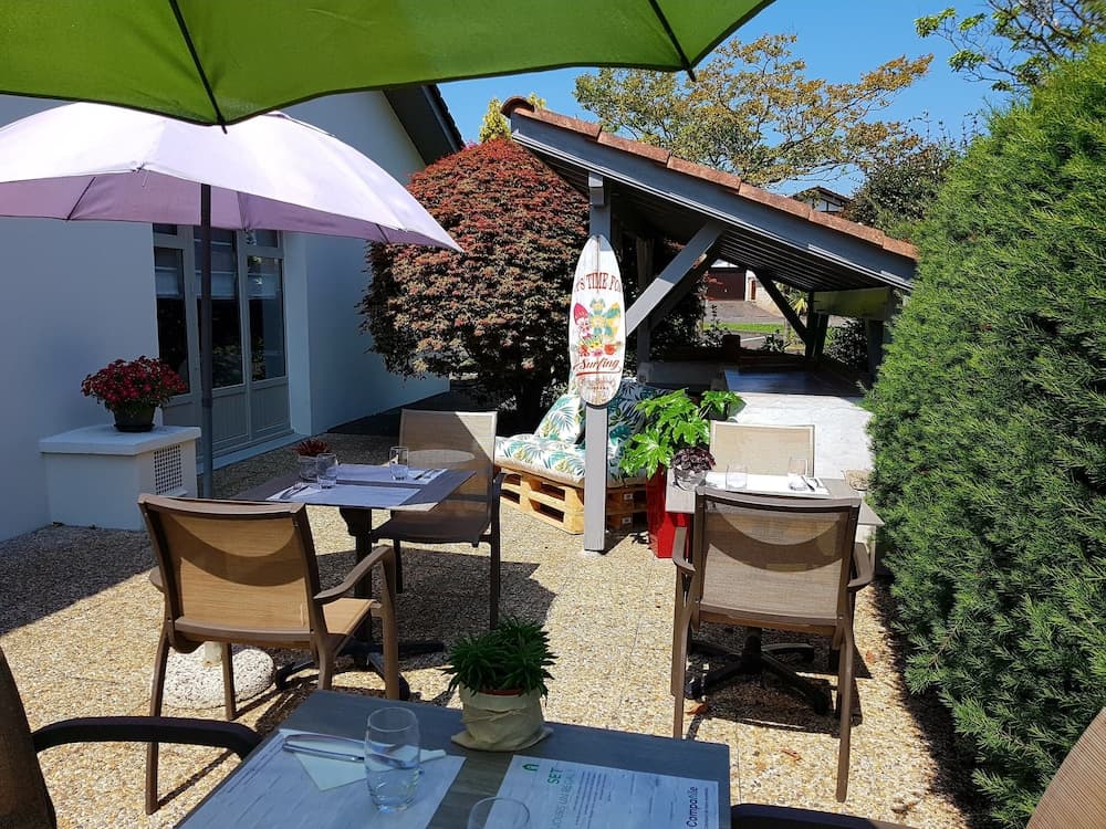 Hotel Campanile Hendaye main
