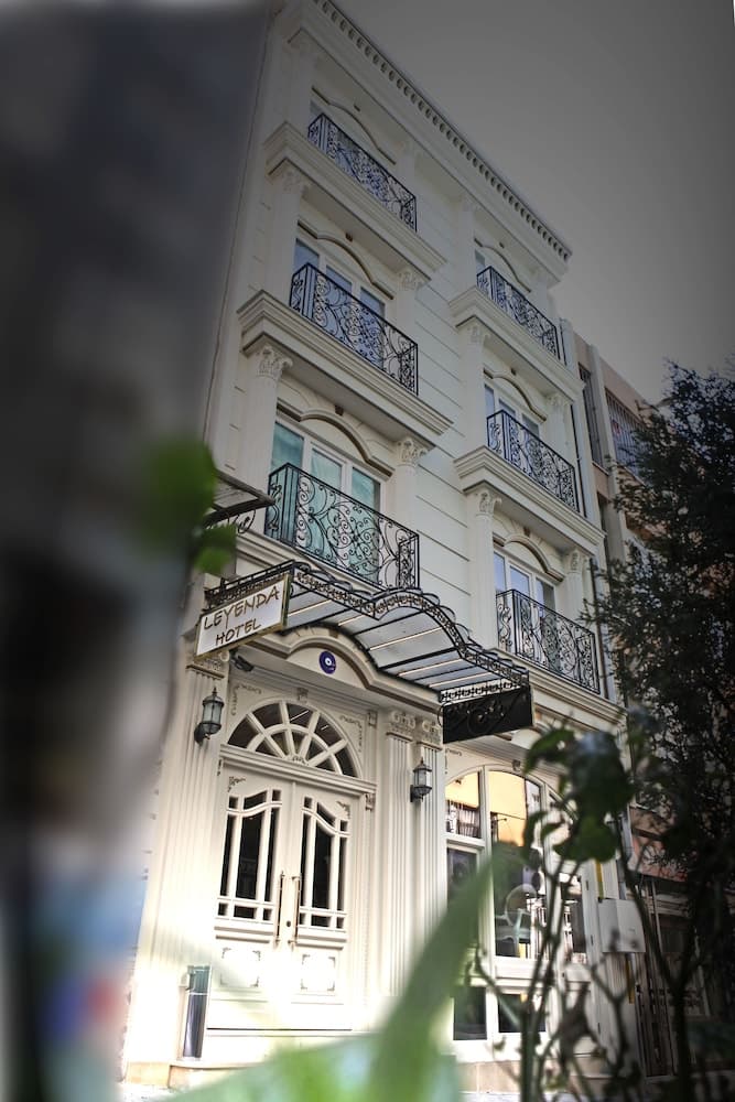 Leyenda Hotel main