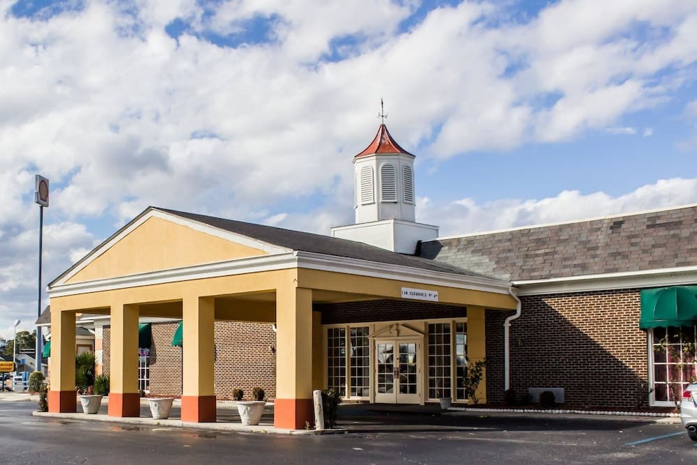 Quality Inn Dunn main