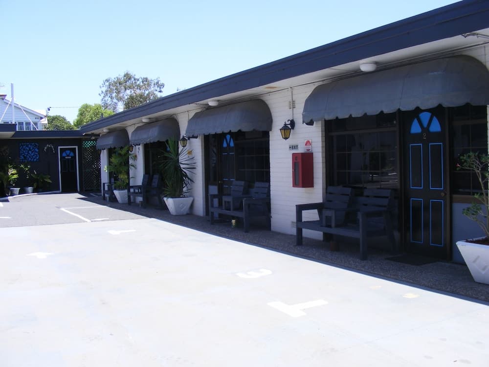 Motel Lodge main