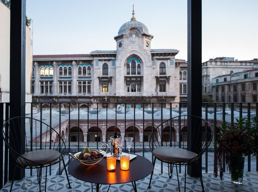 Regie Ottoman Hotel main