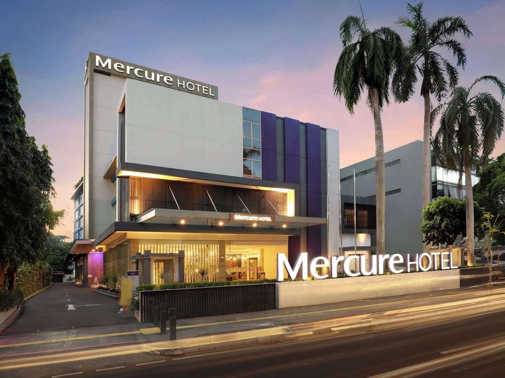 Mercure Jakarta Cikini main