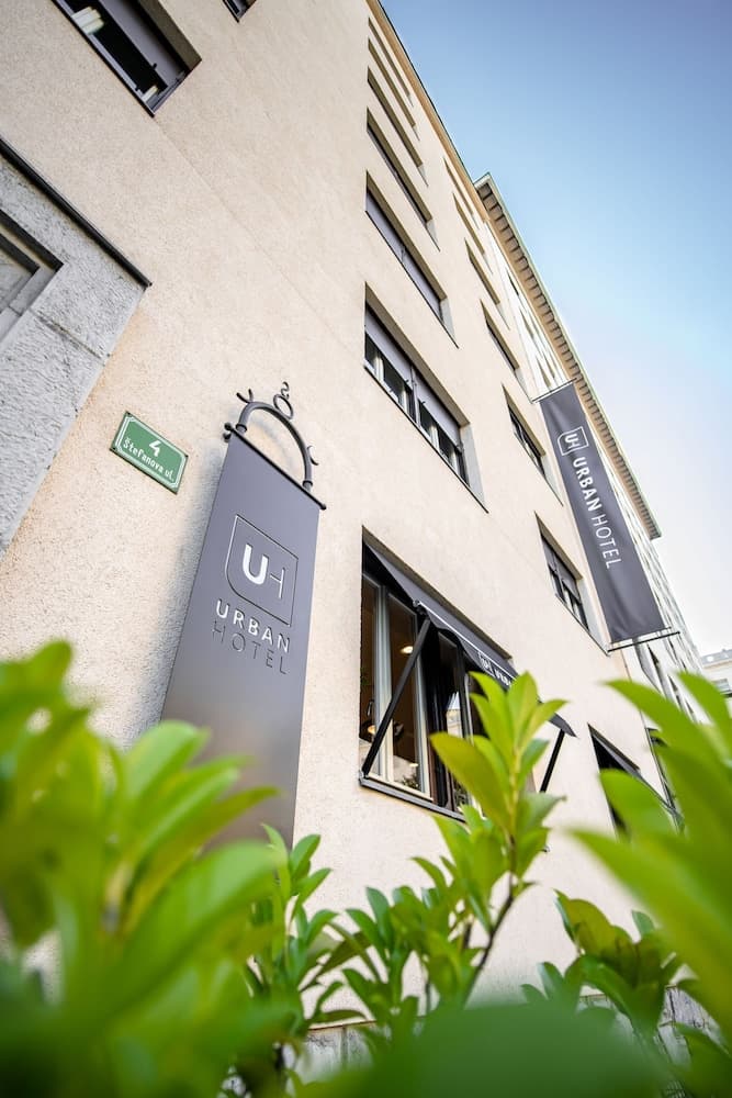 Urban Center Boutique Hotel