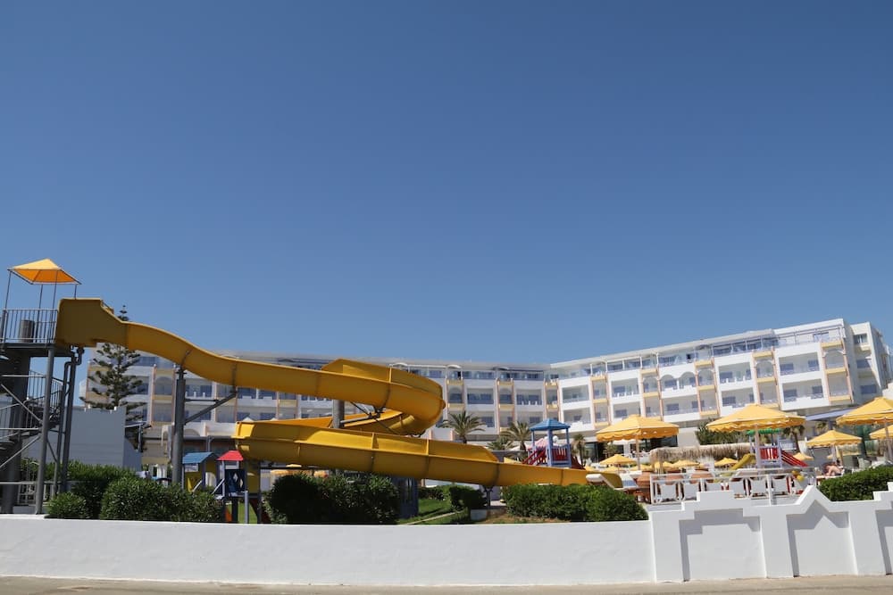 Serita Beach main