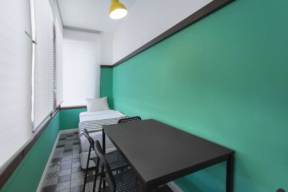 Anjeliq Downtown Hotel main