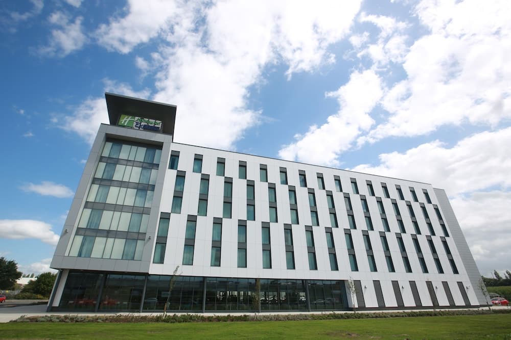 Holiday Inn Express Manchester - Trafford City main