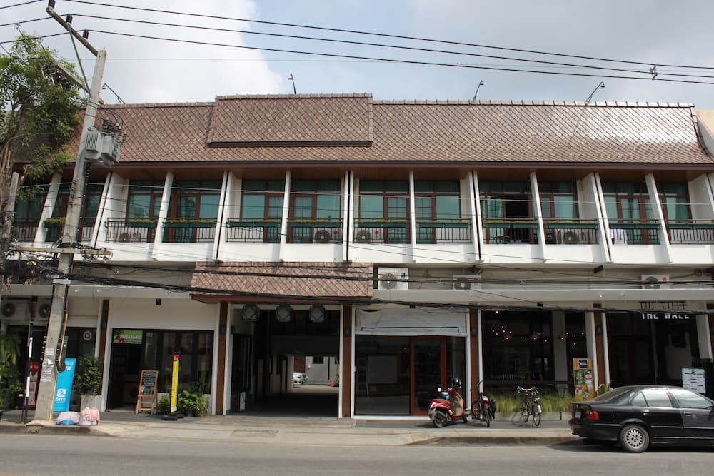 Old City Wall Inn main