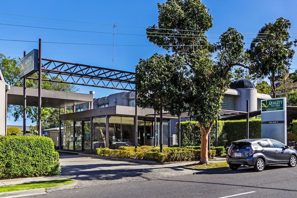 Beaumont Kew Hotel main