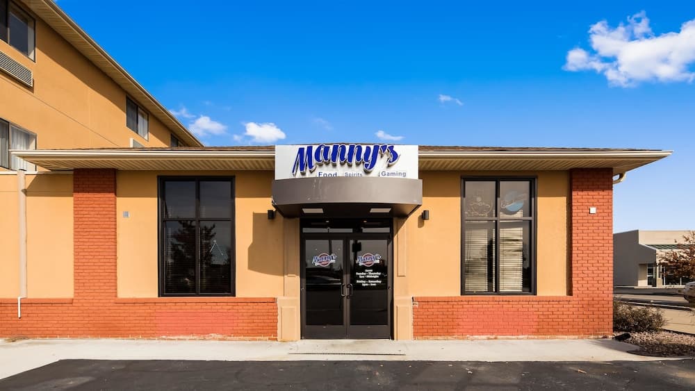 Best Western Saluki Inn main