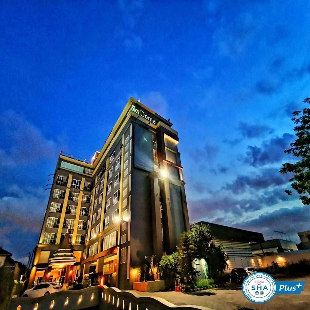 Sky Dome Resotel main