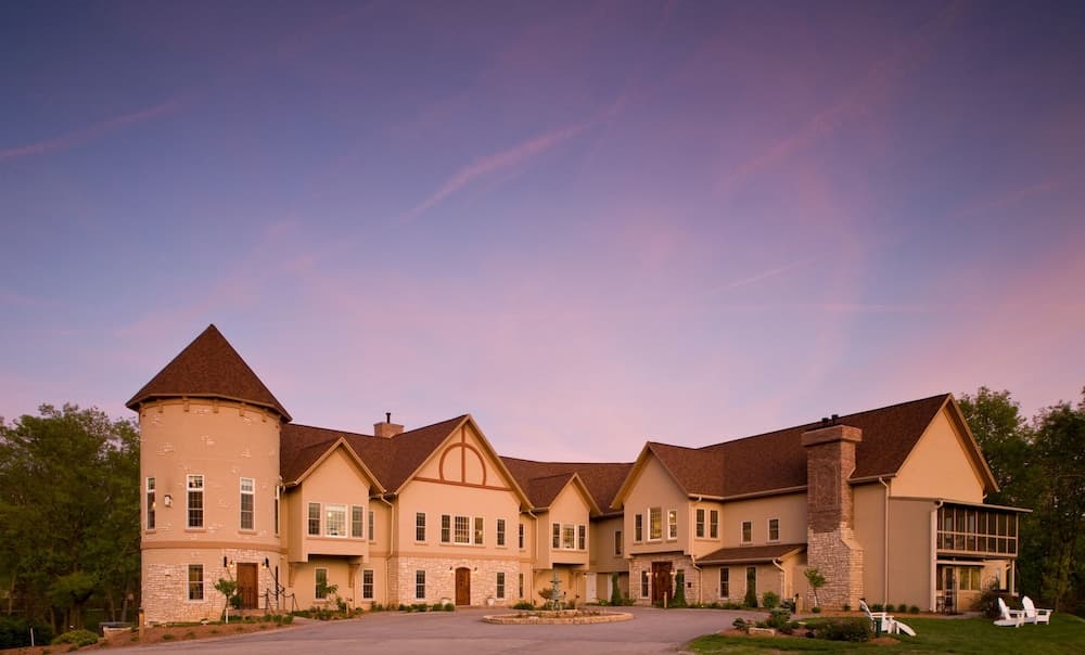 Goldmoor Inn main