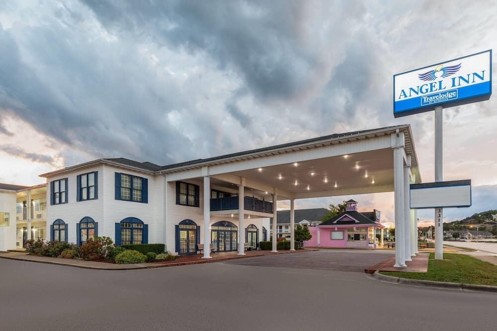 Angel Inn Near Imax, A Travelodge By Wyndham main