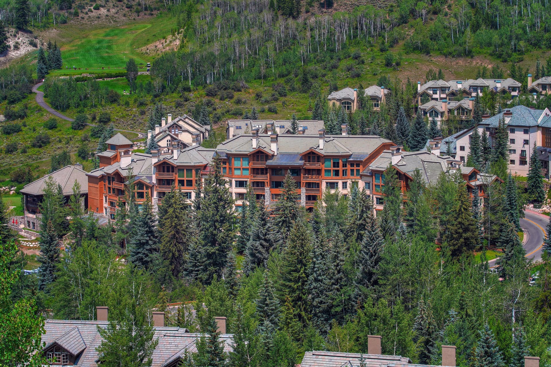 Elkhorn Lodge main