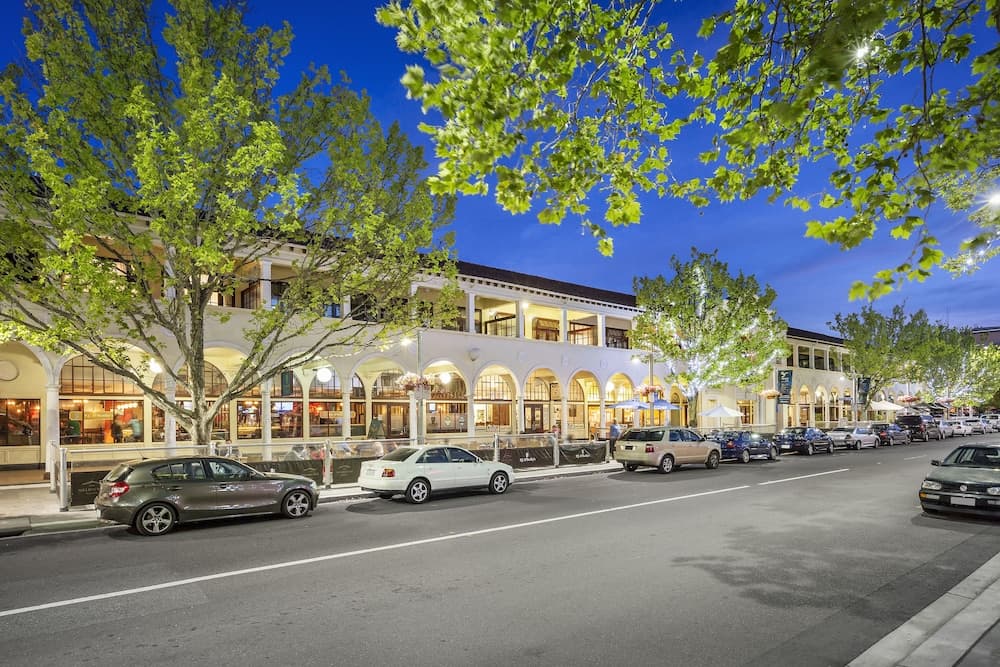 Quest Canberra main