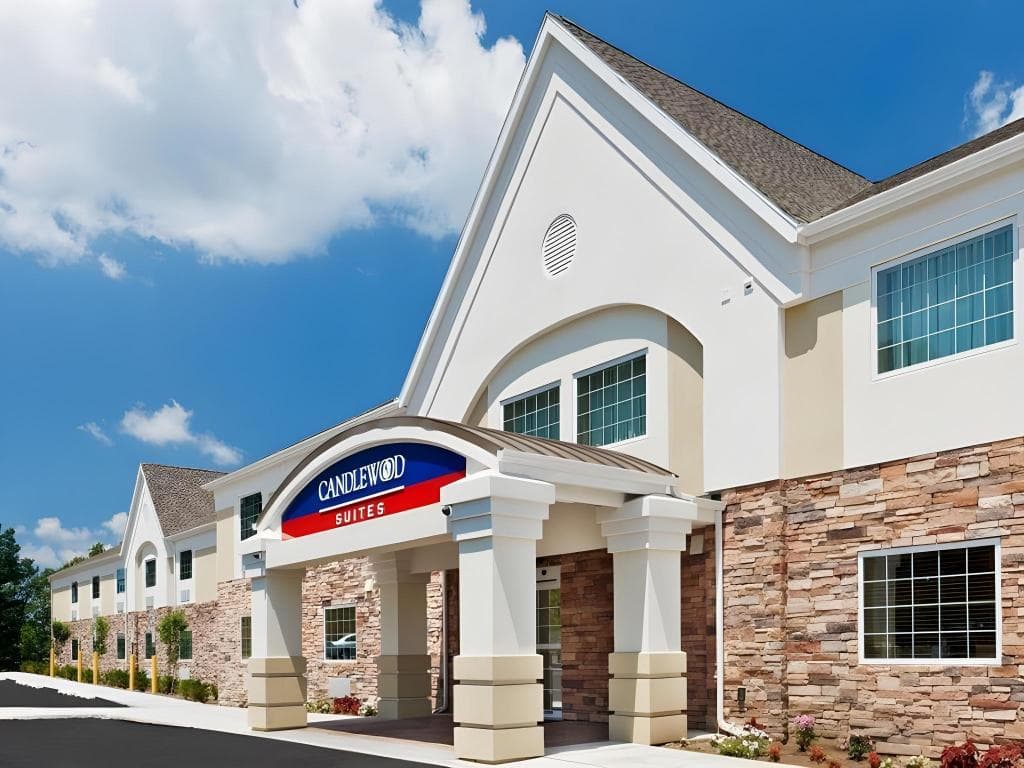 Candlewood Suites Hazleton main