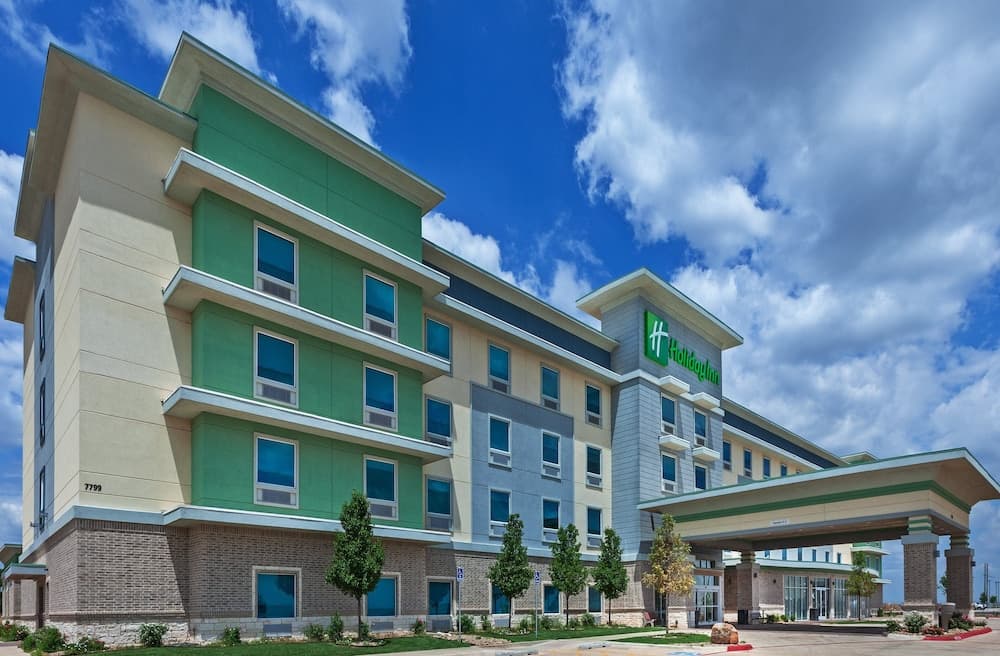 Holiday Inn Amarillo East main