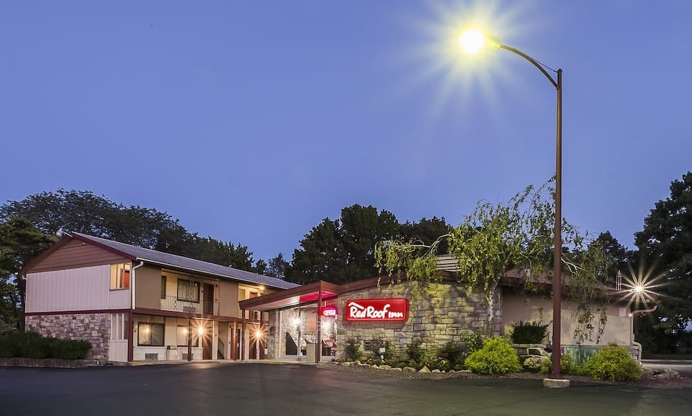 Red Roof Inn Lancaster - Strasburg main