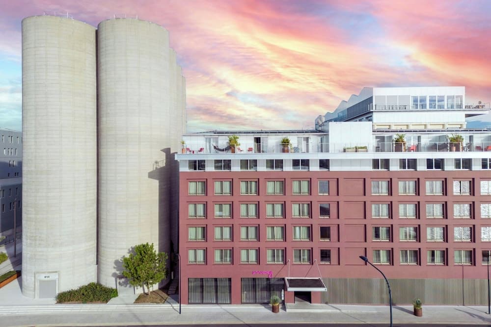 Moxy Bordeaux Hotel main