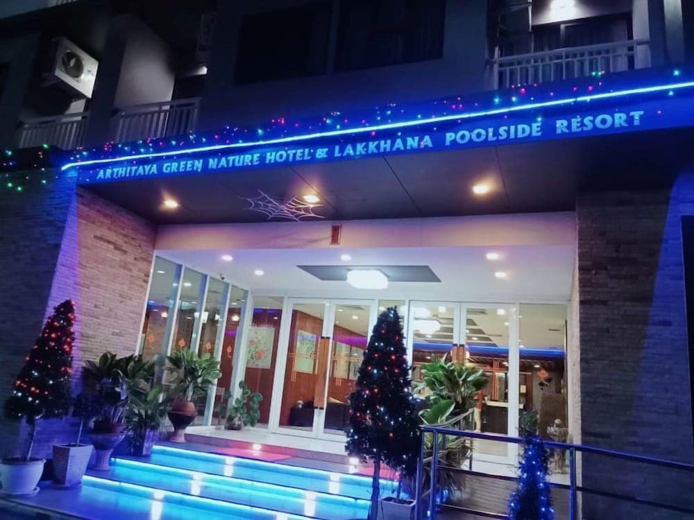 Lakkhana Poolside Resort main