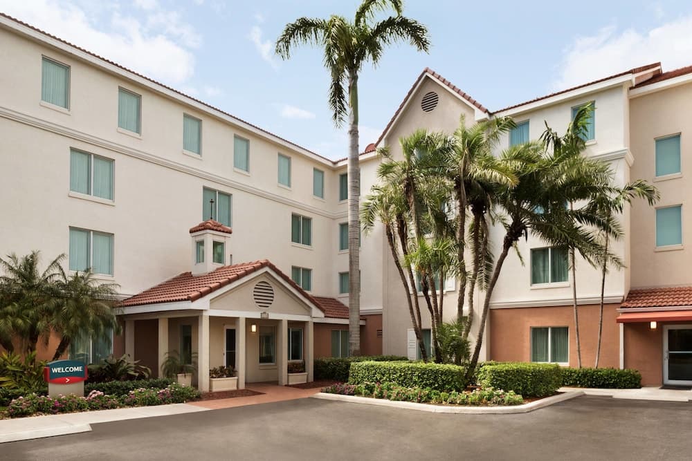 Towneplace Suites Boca Raton main
