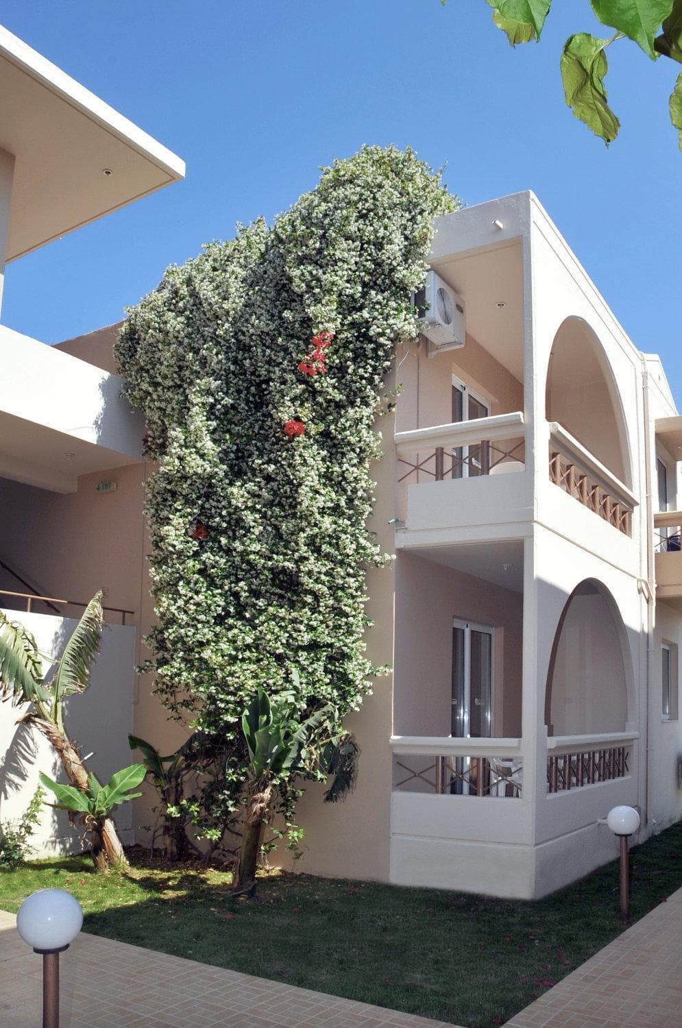 Emerald Hotel main