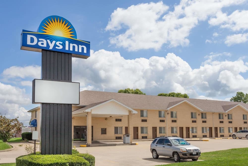 Days Inn By Wyndham Charleston main