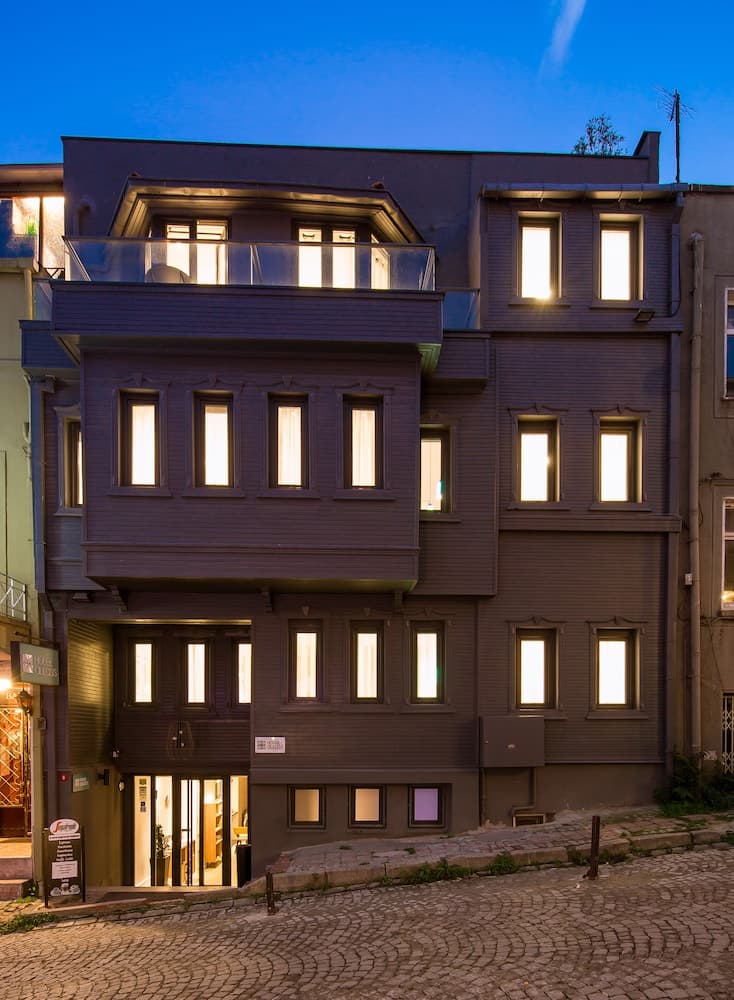 Hotel Alilass main