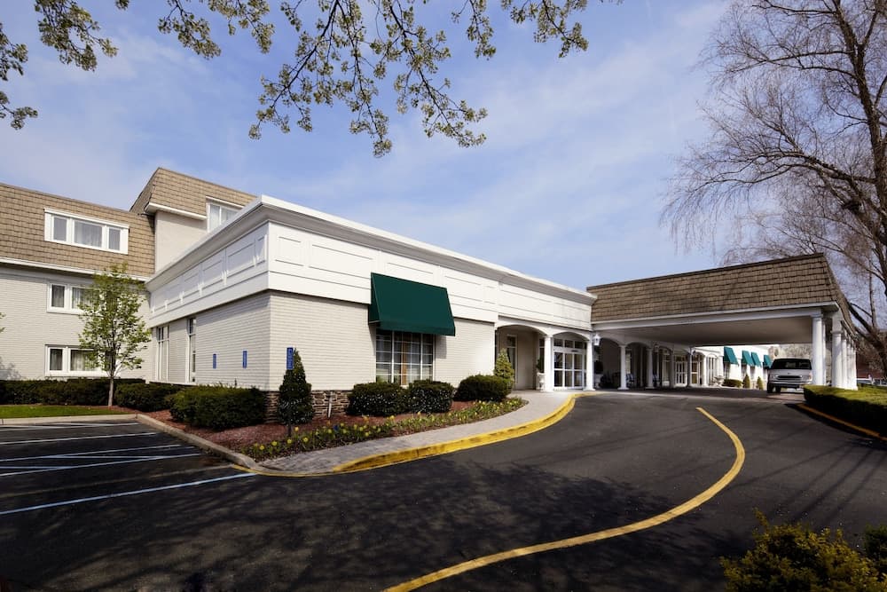 Clinton Inn Hotel & Event Center main
