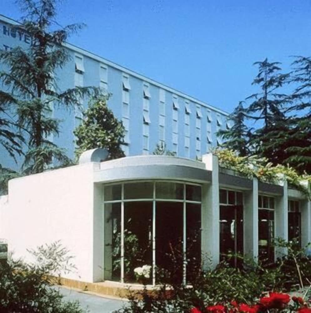 Terme main