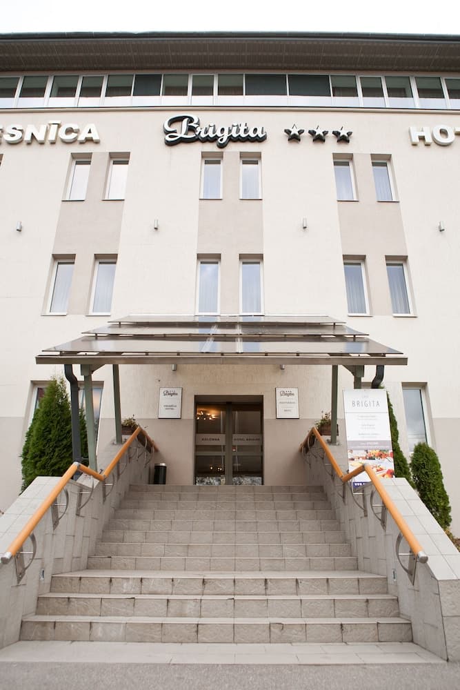 Kolonna Brigita main