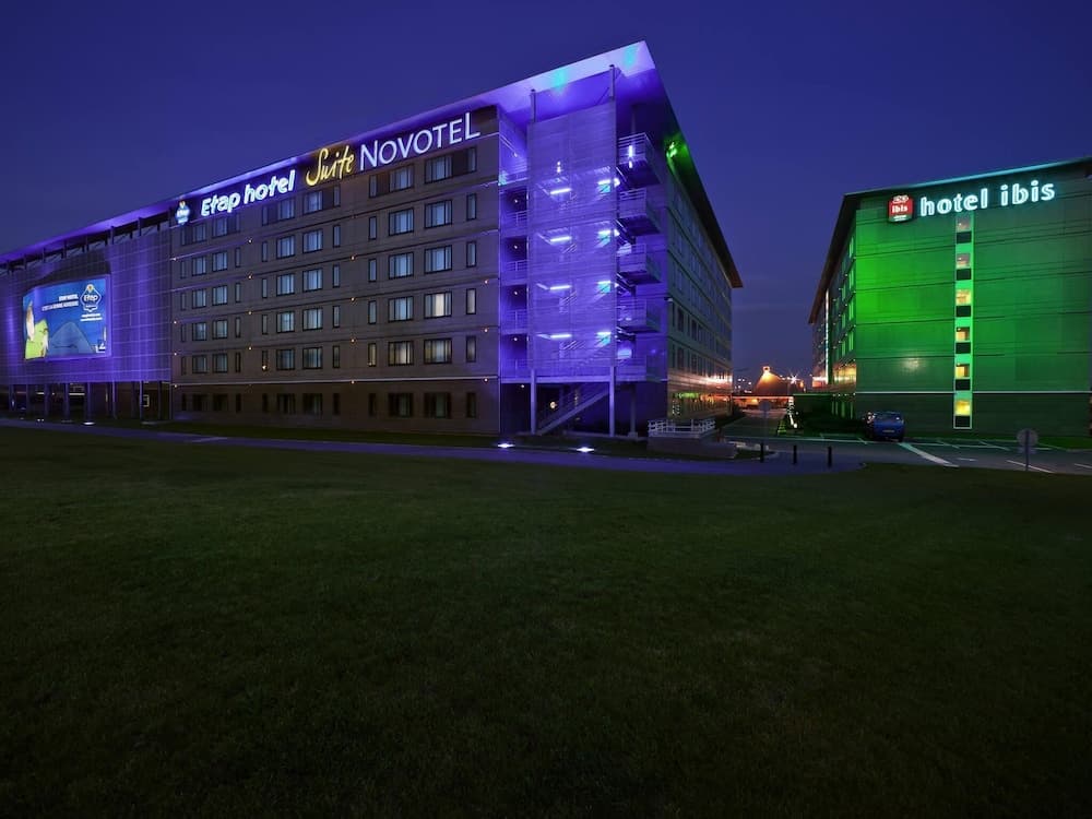 Novotel Suites Paris CDG Airport Villepinte main