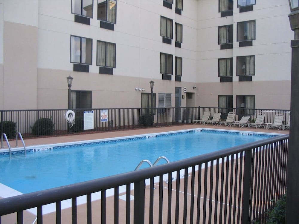 Holiday Inn Express Durham main