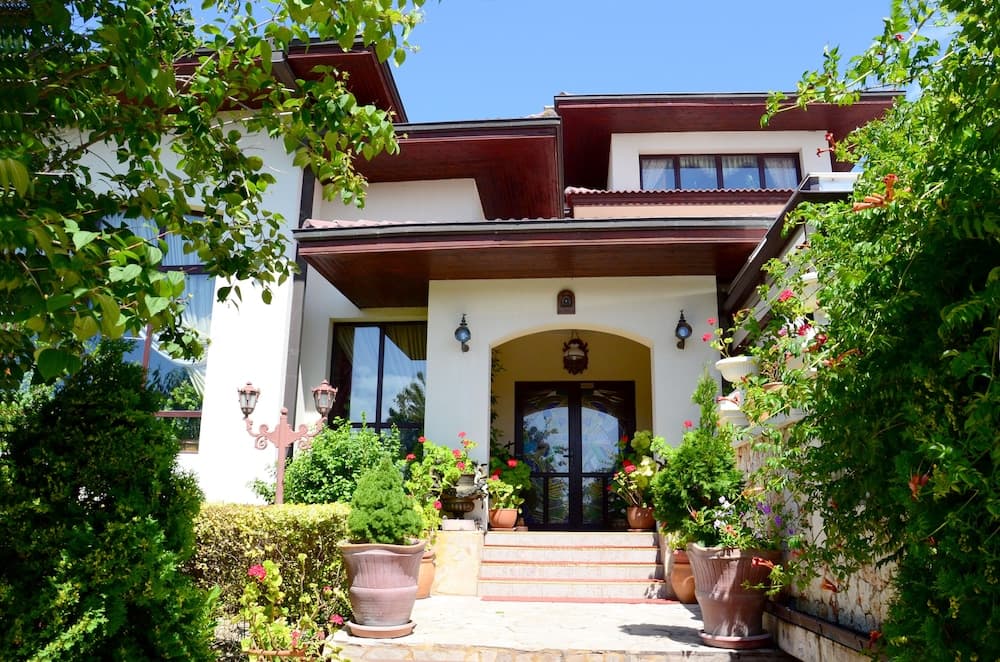 Dallas Residence main