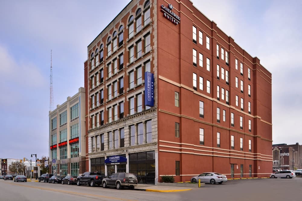Candlewood Suites Terre Haute main