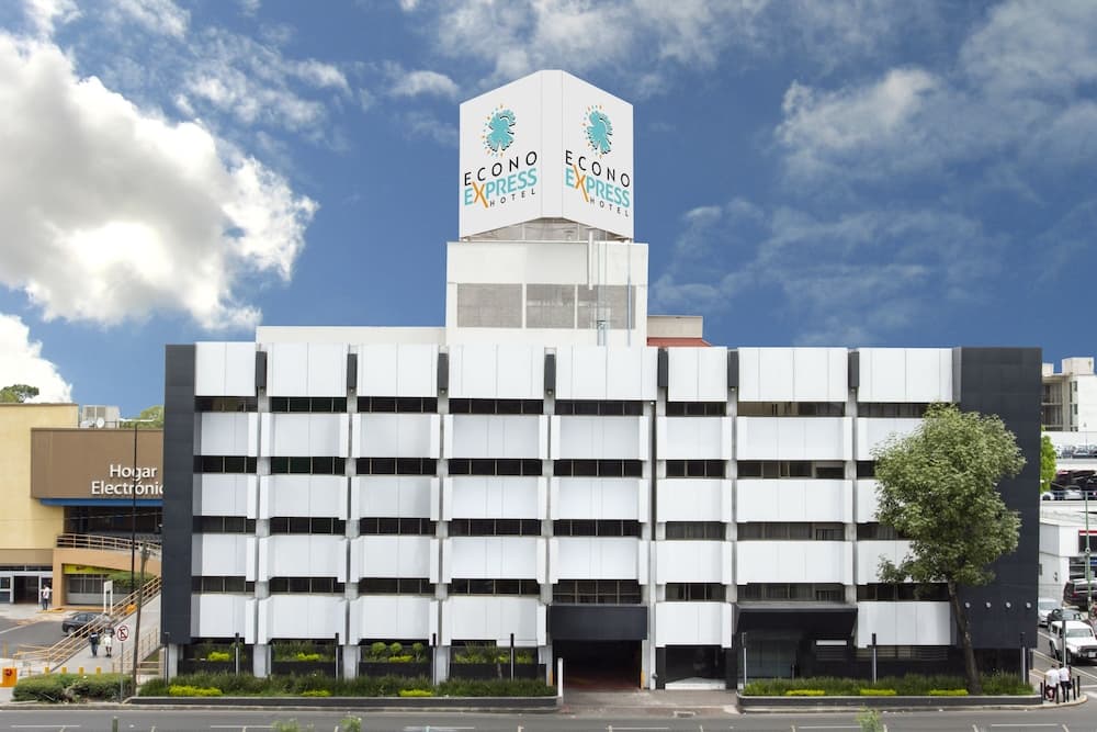 Econo Express Hotel main