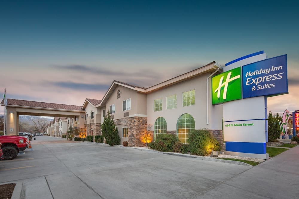 Holiday Inn Express & Suites Bishop main