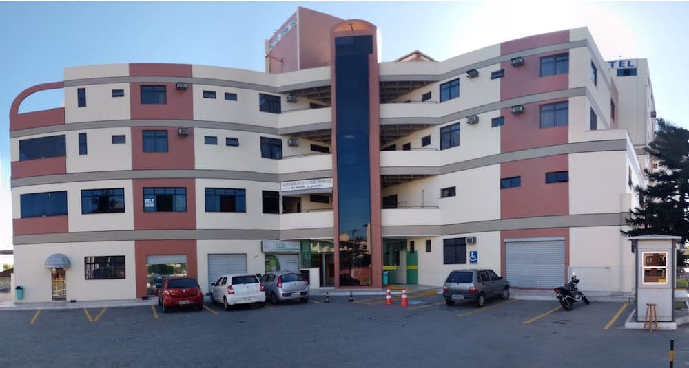 Lord Hotel Camburi main