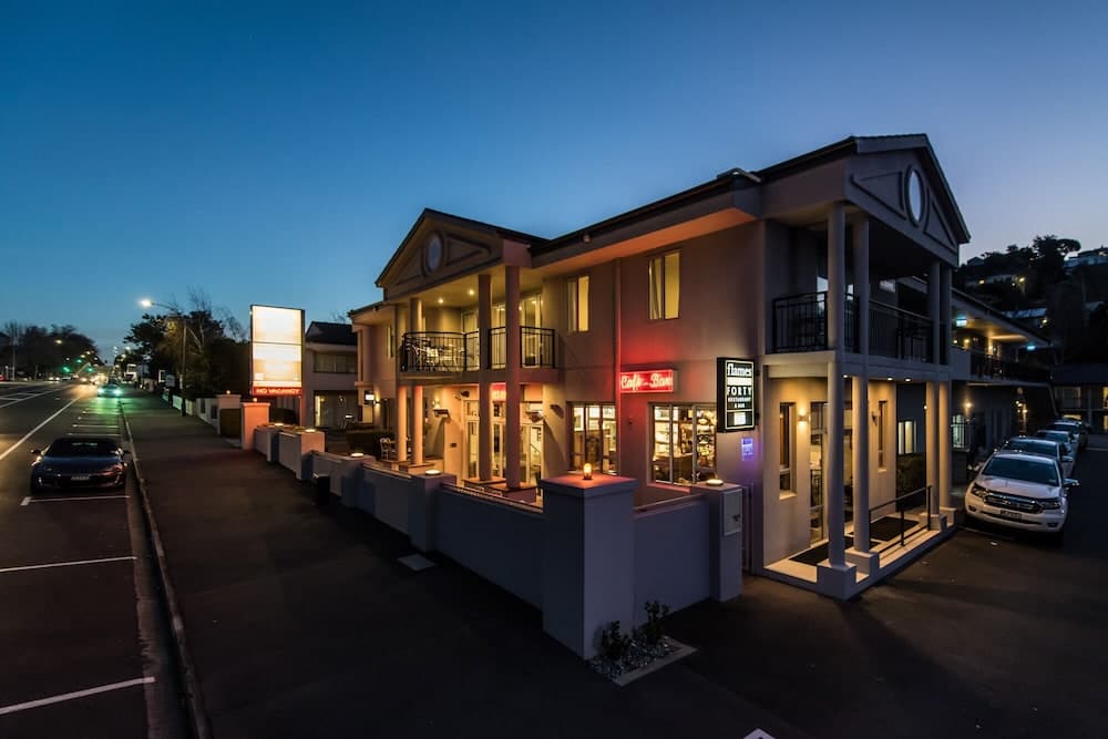 The Hotel Nelson main