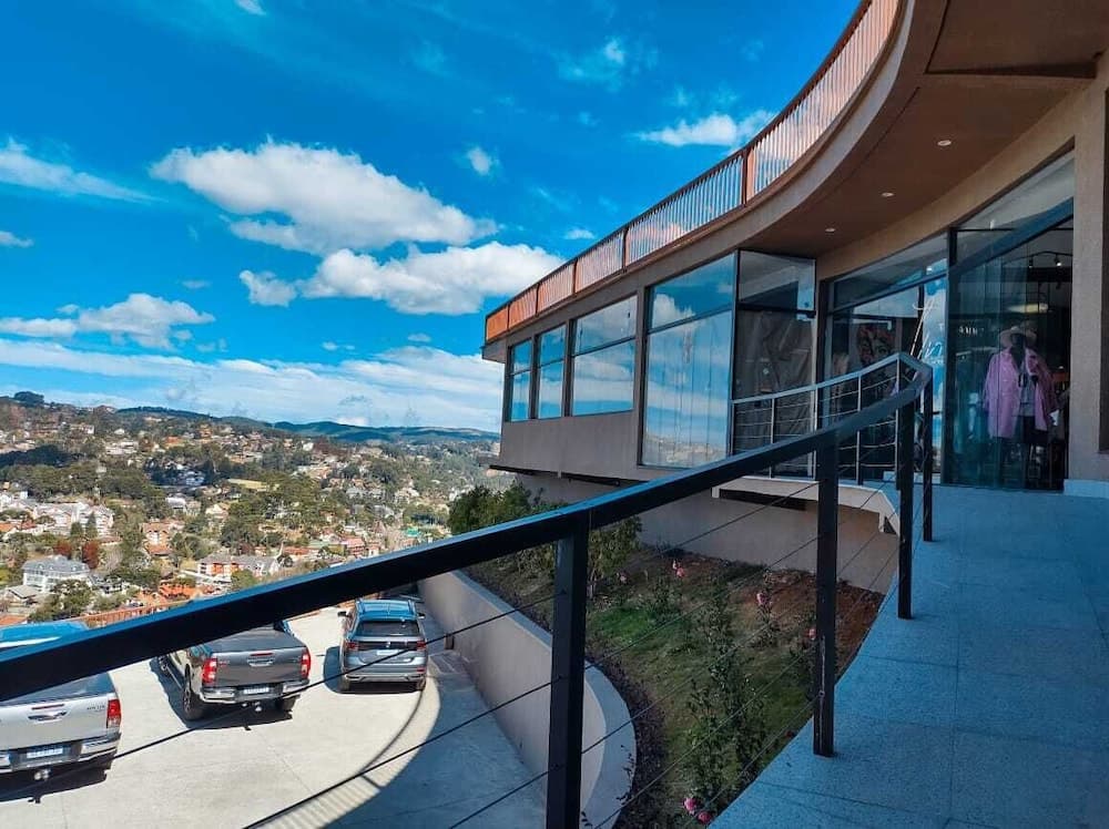 Chris Park Hotel