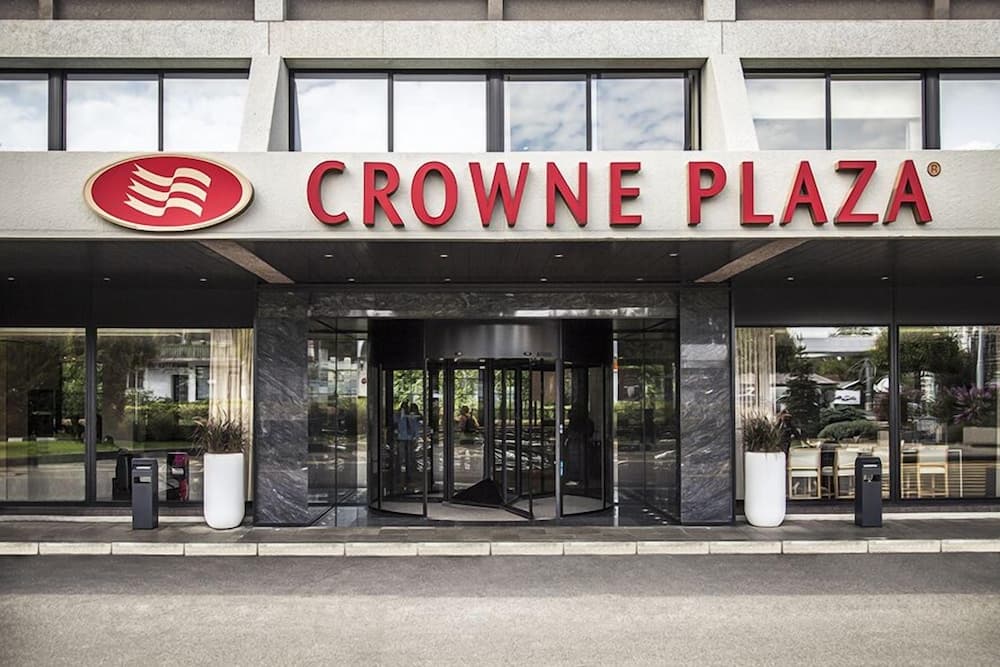 Crowne Plaza Geneva main