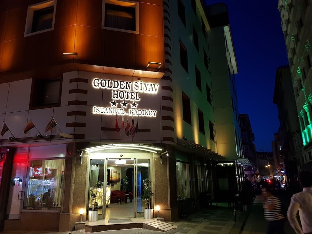 Golden Siyav Hotel main