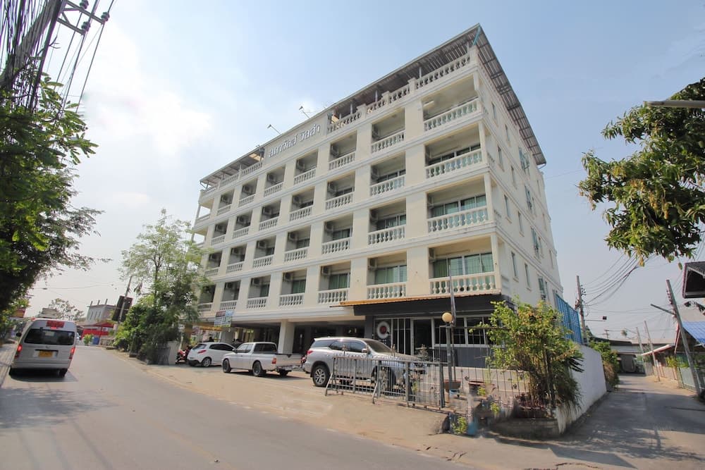 Ladawan Villa By Oyo Rooms main